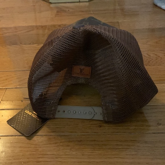 Never worn Louis Vuitton ￼ baseball cap - Picture 3 of 4